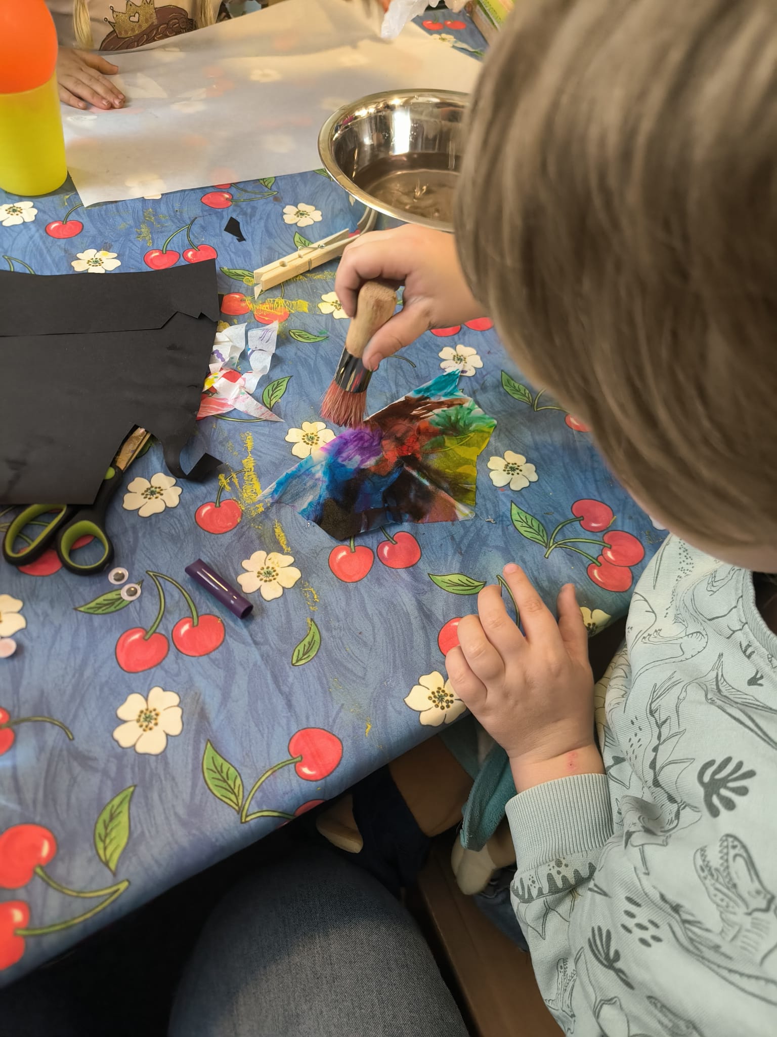 Herbstbasteln im Kinderhaus – Fledermäuse, Geister und jede Menge Spaß!
